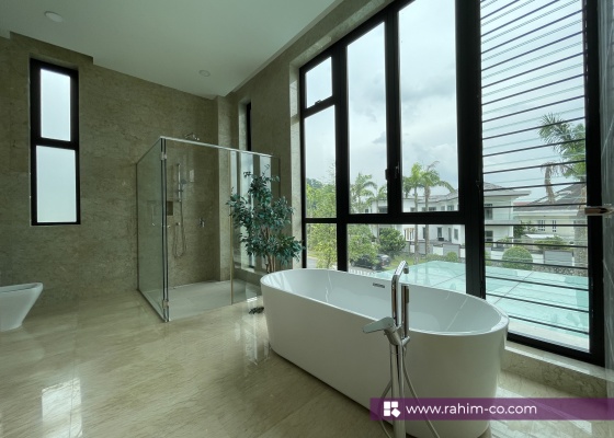 Master Bath