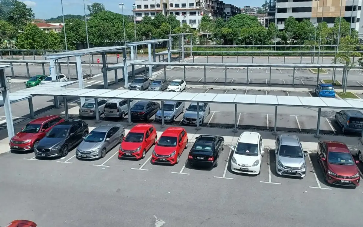 Free Malaysia Today Build homes above park-and-ride lots, not train stations, says expert